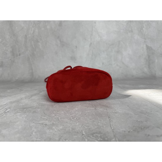 P4805NF460 red new mini bucket bag made of top imported lambskin leather is super soft and cost-effective can manage a variety of styles very playful and cute can be shoulder crossbody handheld shoulder shape varied bag is small but very loaded size 17X14