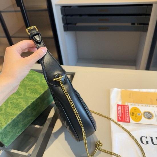 130 cowhide series GUCCI Marmont new wave half-moon armpit bag with chain can be carried on the shoulder original cowhide major celebrities sought after explosive models using the best hardware accessories classic logo top workmanship is comparable to the