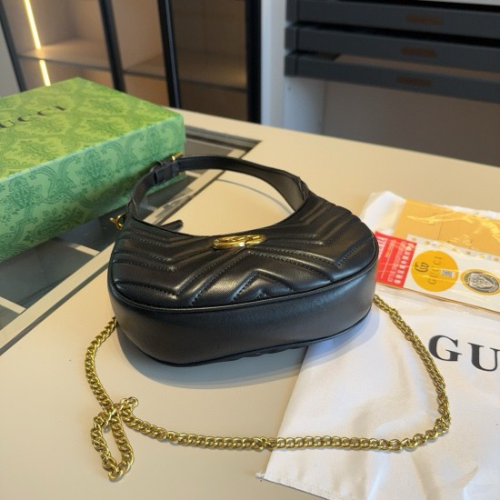 130 cowhide series GUCCI Marmont new wave half-moon armpit bag with chain can be carried on the shoulder original cowhide major celebrities sought after explosive models using the best hardware accessories classic logo top workmanship is comparable to the
