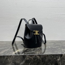 p900 all-steel special original leather full set of packaging Bonnie shoulder bag This Bonnie shoulder bag design is really great simple and stylish Arc de Triomphe logo is exquisite whether with casual wear or formal wear can instantly enhance the overal