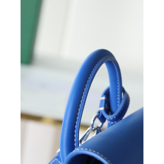 Premium Quality Original P580 Goyard Aln Mini Shoulder BagButtoned version with original gift boxUpgraded manualRibbonThe Aln Mini Shoulder Bag is a condensed version of the Aln Medium with an emphasis on mold and versatilityWith a set of clever hooks and