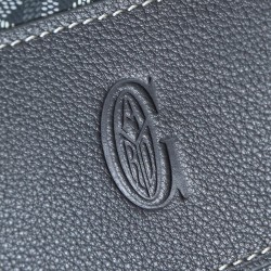 Close-up of multi-angle details of the shoulder bag