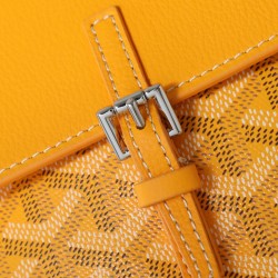 Premium Quality Original P580 Goyard Aln Mini Shoulder BagButtoned version with original gift boxUpgraded manualRibbonThe Aln Mini Shoulder Bag is a condensed version of the Aln with a focus on mold and versatilityWith a set of clever hooks and two remova