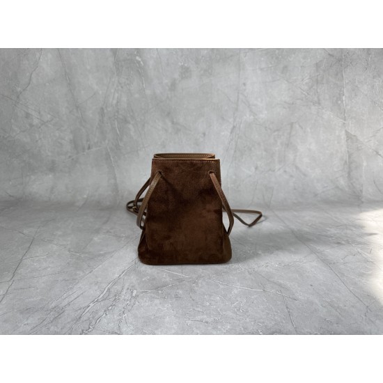 P4805NF460 dark brown new mini bucket bag made of top imported lambskin leather is super soft and cost-effective can manage a variety of styles very playful and cute can be shoulder crossbody handheld shoulder shape varied bag is small but very loaded siz