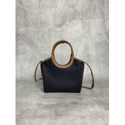 P600M288 new online M family IVY basket handbags simple lines urban style and fine cowhide leather is the key to this new IVY handbags using sophisticated design embellished with letters logo highlights the classic style of this handbag is the most specia