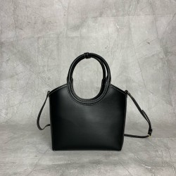 P780M288 new online M family IVY basket handbags simple lines urban style and fine cowhide leather is the key to this new IVY handbags using sophisticated design embellished with letters logo highlights the classic style of this handbag is the most specia