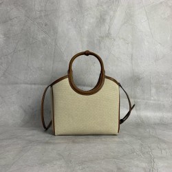 P600M288 new online M family IVY basket handbags simple lines urban style and fine cowhide leather is the key to this new IVY handbags using sophisticated design embellished with letters logo highlights the classic style of this handbag is the most specia