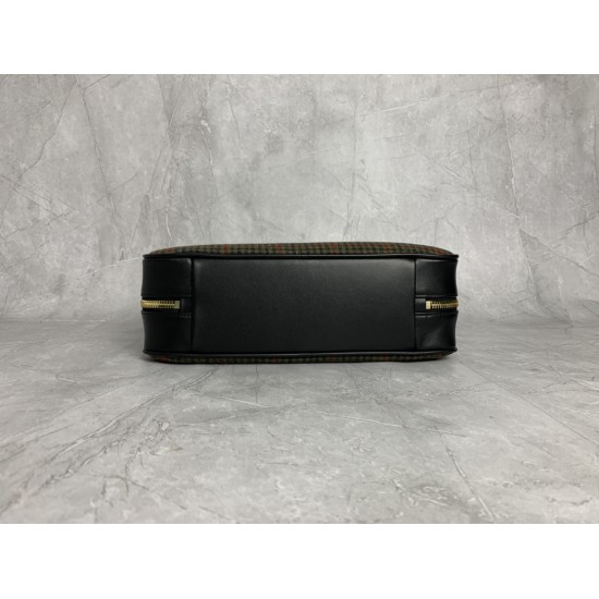 p8005BB117 Plaid green MiuMiu new birdcage briefcase a complete blend of fashion and classic the next big hit is it wool fabric with calfskin leather texture is soft and durable than the all-leather model is lighter and more versatile color both appearanc