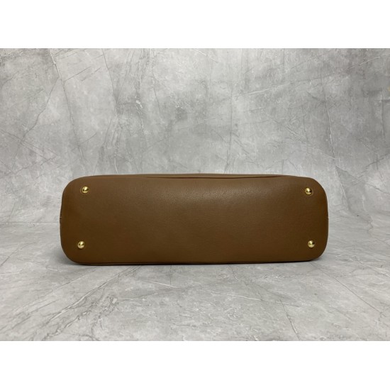 p9805BG291 caramel handbag this Aventure I want to praise it is definitely the value of the briefcase in the ceiling how difficult to buy this needless to say the absolute king of out of stock cool lazy sense of fashionable and fashionable there is a drop