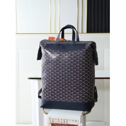 Premium quality Original P750Cisalpin shoulder bag is a reissue of the iconic Alpin backpack Designed for the urban explorer, this bag features a structured zipper closure system that ensures a spacious opening for accessing personal items Hand-held for e