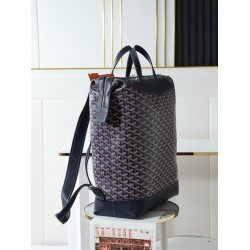 Premium quality Original P750Cisalpin shoulder bag is a reissue of the iconic Alpin backpack Designed for the urban explorer, this bag features a structured zipper closure system that ensures a spacious opening for accessing personal items Hand-held for e