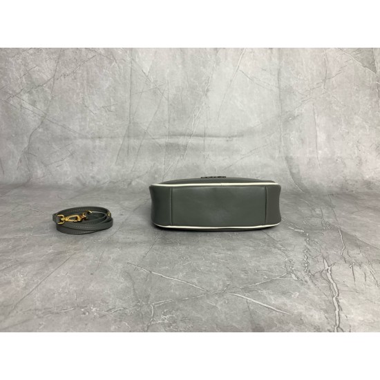 P7005BC125 stone cement gray with white MiuMi new MiuWander handbags new bold color scheme using the top imported calfskin leather vintage frosted hardware using the round lonely curve retains the playful sense of expression of sports elegance style and c