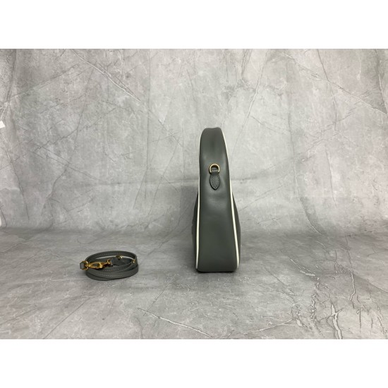 P7005BC125 stone cement gray with white MiuMi new MiuWander handbags new bold color scheme using the top imported calfskin leather vintage frosted hardware using the round lonely curve retains the playful sense of expression of sports elegance style and c