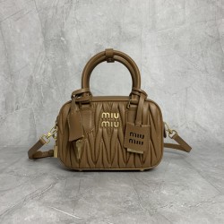 p8805BB123 caramel color M new too pretty bowling handbags imported lambskin classic brand iconic Matelasse texture embroidery vintage frosted hardware retains the proper sense of playfulness bag type overall stiff and shaped full of personality can be sw