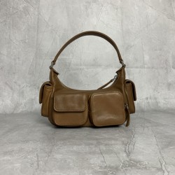 P8805BC146 brown M this year's most special style biker bag using top imported lambskin leather soft cotton satin lining multi-pocket design blurring the boundaries of functionality and decorative personality distinctive can manage a variety of styles can