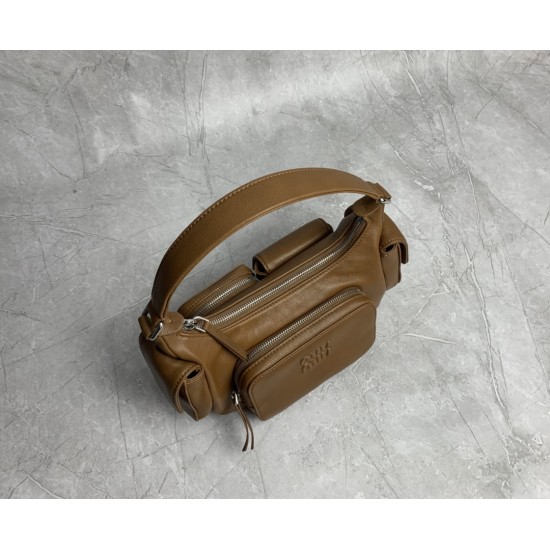 P8805BC146 brown M this year's most special style biker bag using top imported lambskin leather soft cotton satin lining multi-pocket design blurring the boundaries of functionality and decorative personality distinctive can manage a variety of styles can