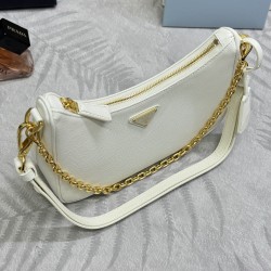 F540 with counter counter version of the full set of packaging exclusive customization of the new upgraded version of the Hobo1BC204 cross pattern Shoulder strap removable this versatile handbags with clean lines and classic detail design with removable c