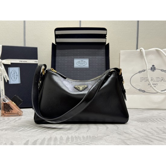 1bc229 Crumpled patent leather