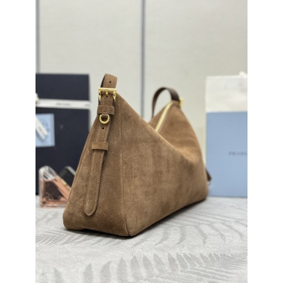 F670 new underarm bag Aimee suede suede 1BC228 large frosted leather arrived new shoulder bag design inspired by the exploration of Hobo silhouette soft lines quite modern sense of leather soft super versatile back a lot of euphonious leather silhouette c