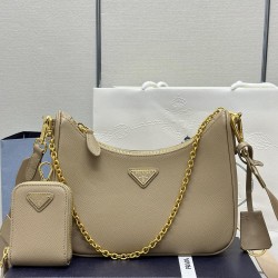 F580 with a full set of the right version of the counter packaging exclusive custom upgraded version of the three-in-one new 1BH204 cross grain nude apricot gold hardware nylon Hobo hand-carrying armpit bag Netroots Sisters crazy grass popular in the fash