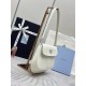 F530 with counter to the version of the full set of packaging exclusive customization P home counter the latest models of women's underarm bag 1BD311 arrived to use imported leather open edge beads calfskin material private white Niko hardware is not the 