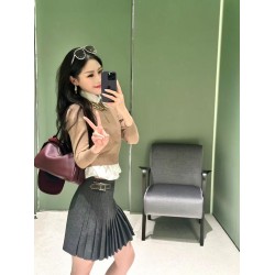 1BC229 Bordeaux Red Top View