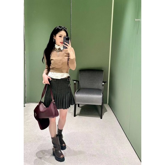 1BC229 Bordeaux Red Top View