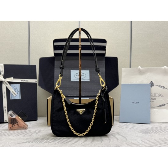 F460 with counter to the version of the full set of packaging exclusive custom velvet Hobo1BC204 hand carry armpit bag crossbody bag this velvet Hobo hand carry armpit bag crossbody bag is very strong function of a bag of three is too perfect using import