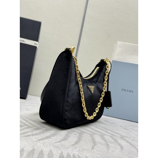 F460 with counter to the version of the full set of packaging exclusive custom velvet Hobo1BC204 hand carry armpit bag crossbody bag this velvet Hobo hand carry armpit bag crossbody bag is very strong function of a bag of three is too perfect using import