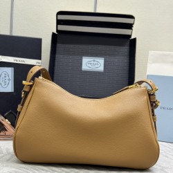 F690 with counter counter version of the full set of packaging exclusive customized new Aimee underarm bag 1BC229 small this leather Hobo underarm bag design temperament simple imported calfskin front metal triangle enamel logo with removable leather shou