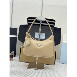 F240 with a full set of the right version of the counter packaging exclusive custom pop-up cloth shoulder armpit bag silver hardware 1NE515HOBO2000 Kendall with the same models of women's nylon shoulder bag using imported original parachute fabric lightwe
