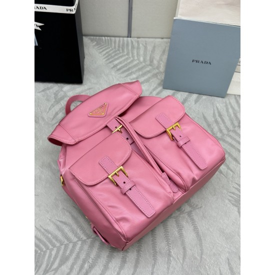 F470 with a full set of the right version of the counter packaging exclusive custom new small backpack 1BZ677 pink gold buckle This nylon backpack is part of Prad's traditional design highlighting the brand's important qualities innovative materials luxur