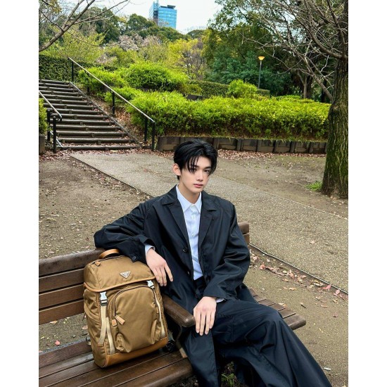 Cork color backpack model picture