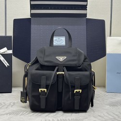 F470 with counter counterpartFully packagedExclusive customized gold bucklesClassic backpack 1BZ677Gold hardwareThis practical and innovative backpack is made of imported nylon fabricAdjustable shoulder straps and woven carry handlesRemovable ReEdition le