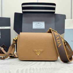 New Gold Button Caramel