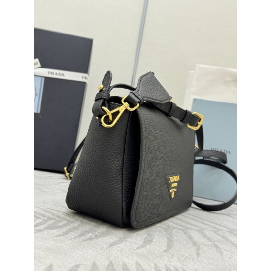 F750 with counter counter version of the full set of packaging exclusive customized new gold buckle double shoulder strap 1BD314 gold buckle this double shoulder strap with imported deerskin grain cowhide leather with two exchangeable adjustable long shou