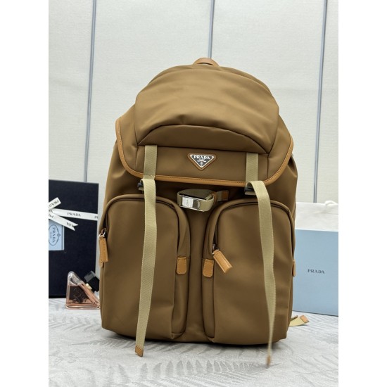 F780 new hiking bag 2VZ019 This duffel bag is made of imported nylon fabric to create quite a technological style backpack main compartment with flap and buckle back zipper pockets adjustable woven nylon straps two external zipper pockets and two drawstri