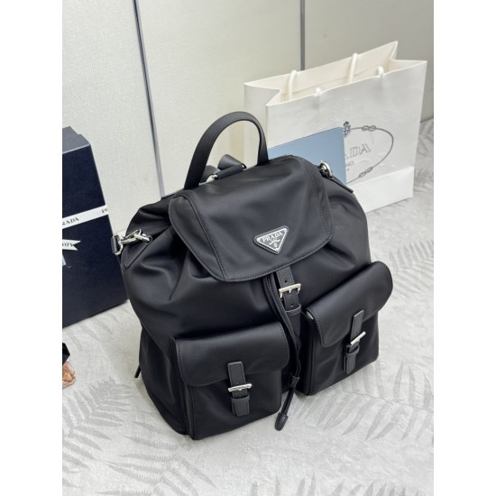 F560 new backpack 2VZ110 upgraded version of the nylon handbags this ReNylon backpack using classic nylon fabric design top hardware fusion of innovative and practical elements to present a refined and timeless style with a detachable shoulder strap a bag