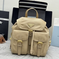 F470 with a full set of the right version of the counter packaging exclusive custom new small backpack 1BZ677 apricot gold buckle This nylon backpack is part of Prad's traditional design highlights the brand's important qualities innovative materials luxu