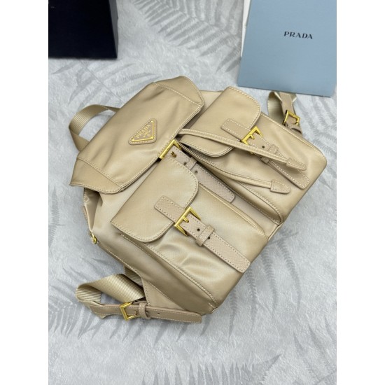 F470 with a full set of the right version of the counter packaging exclusive custom new small backpack 1BZ677 apricot gold buckle This nylon backpack is part of Prad's traditional design highlights the brand's important qualities innovative materials luxu
