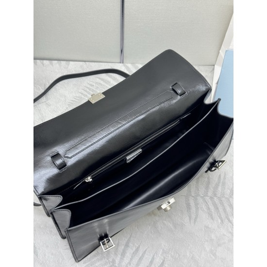 F850202525ss new pencil bag 1BN024 large this leather handbag inspired by the quite formal briefcase texture delicate glossy with a new attitude to re-interpret the classic office style silhouette using delicate soft detailing for the bag's classic shape 