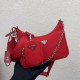 Batch P260 with box Prada new nylon Hobo hand-carrying armpit bag net red sister group crazy grass and popular in the fashion circle hobo out of the new this Hobo bag design is fantastic a bag of three waist bag slanting crossbody single crossbody handle 