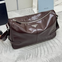 F740 with a full set of counter packaging exclusive customized new waxy leather 2VH187 messenger bag dark coffee This shoulder bag is made of soft and shiny waxy leather carefully crafted smooth and simple silhouette with exquisite details decorated with 