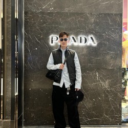 New messenger bag on the body