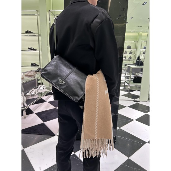 New messenger bag on the body