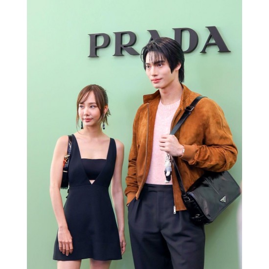 New messenger bag on the body