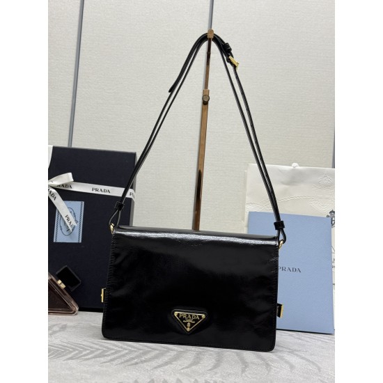 1bd082 Black New Oil Waxed Leather Back in Stock