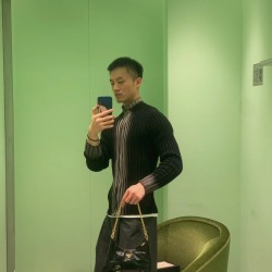 The oil-waxed leather trio adds a bit of vintage to the mix