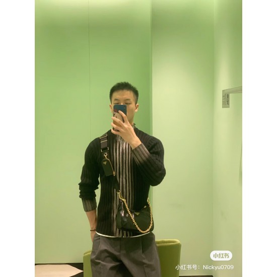 The oil-waxed leather trio adds a bit of vintage to the mix