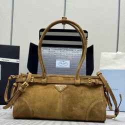 F690 with counter counter version of the full set of packaging exclusive customized new suede suede small Soft Lux1BA426 cinnamon color arrival of this handbag crossbody imported brushed leather exudes a classical atmosphere with a long detachable adjusta